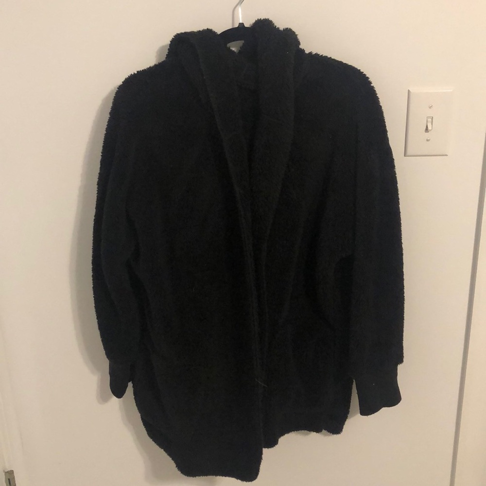 Fuzzy Sherpa like lounging sweatshirt/cardigan